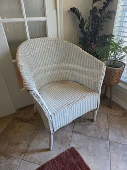 Wicker chair indoor/outdoor