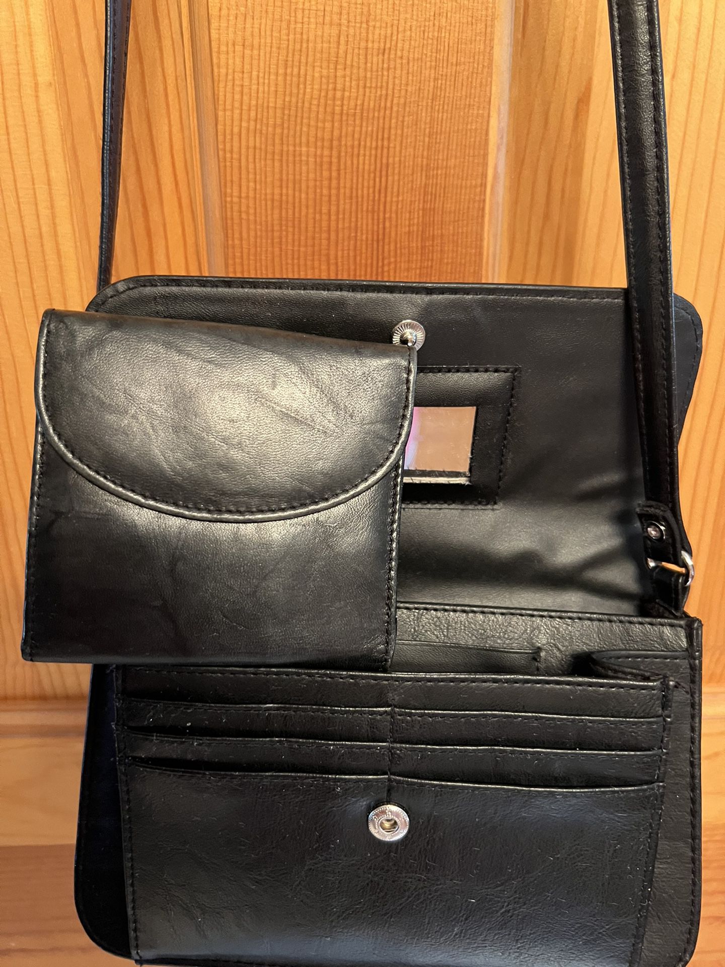 Organizer Shoulder Bag w/Matching Wallet