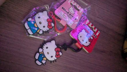 Hello kitty rubber keychain bundle