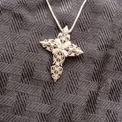Tri Pendant .. Pendant Is Made Of 10k Yellow Gold, 10k Rose Gold and 925 Sterling Silver Comes With 925 Chain and Box.. Great Peice 