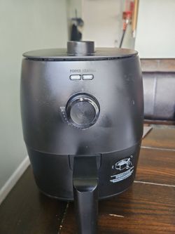 Air Fryer, 2.2 Quart, 1150W, Arctic Black with Non-Stick Basket