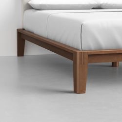 Thuma walnut bed fram