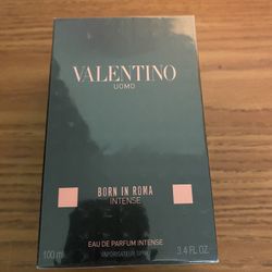 Valentino Uomo Born In Roma