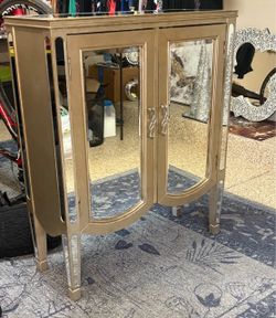 Beautiful Sturdy Pewter Mirrored Cabinet 32x12x38