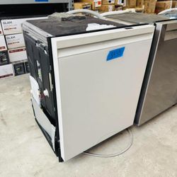 Samsung 38 dBA Bespoke Smart Dishwasher with Recessed Handle and 3rd Rack Washing System $439 
