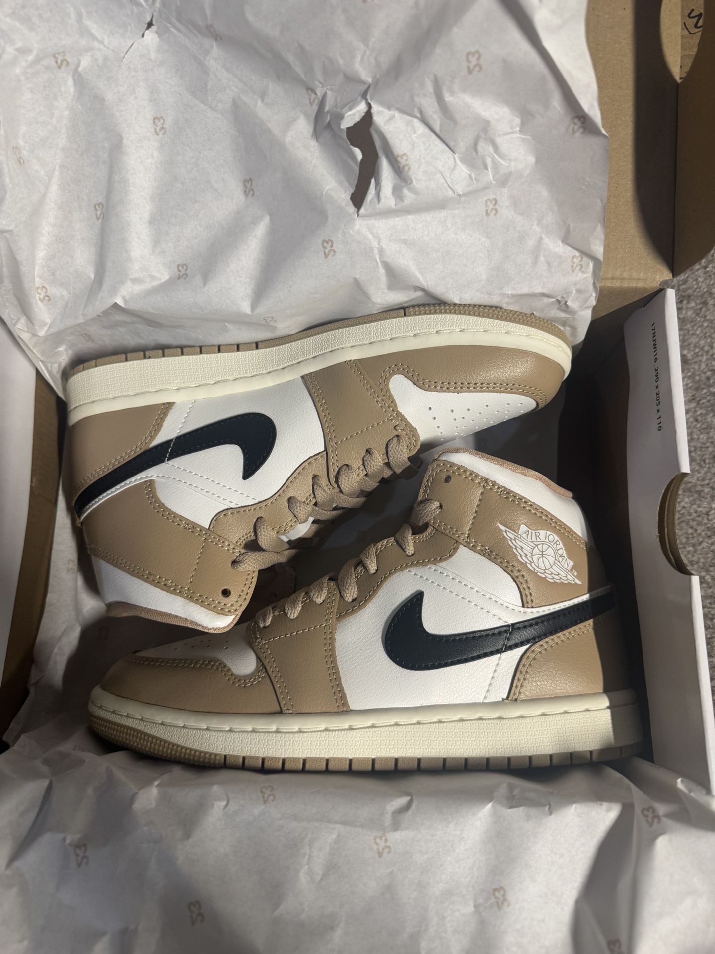 Jordan Womens Air 1 Mid WMNS Desert - Sail/Desert/Black - Size 6