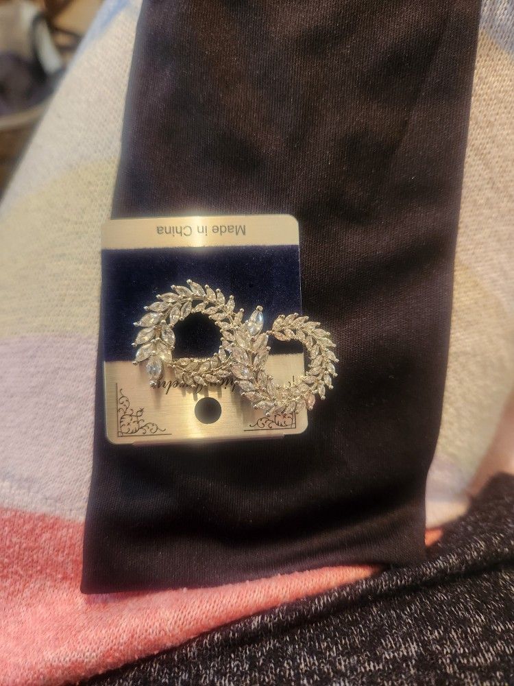 Women's accessories