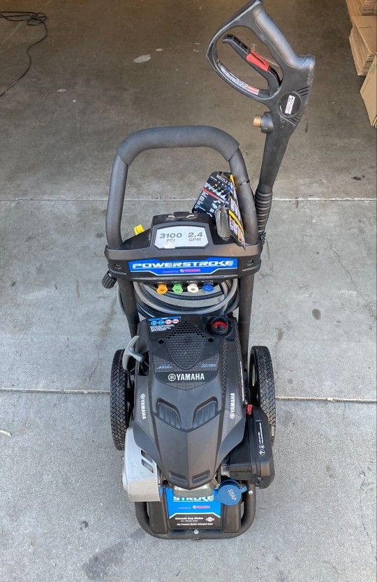 Yamaha Powerstroke 3100 PSI pressure washer