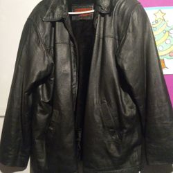 BLACK LEATHER JACKET 