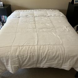 Full Bed Frame, Mattress, Comforter And sheets