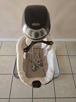 GENTLY USED GRACO BABY SWING