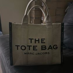 Marc Jacob’s Tote Bag Mint Condition