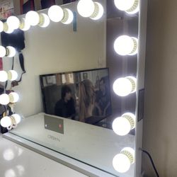 Hollywood Beauty Creations Vanity Mirror  With Bluetooth 