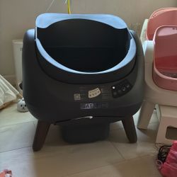 Litter box Self Cleaning 