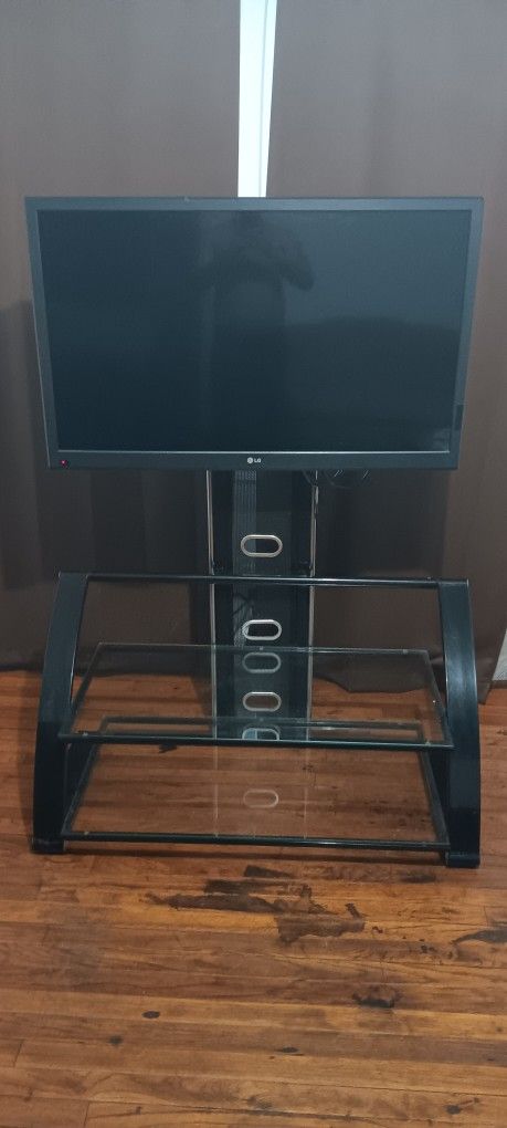 LG TV With Remote & Stand