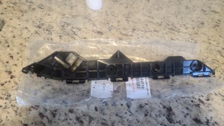 2009-2013 TOYOTA COROLLA Rear Bumper Bracket Right Side OEM