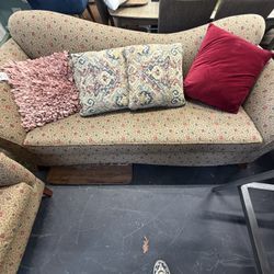 88 across , 38 depth ‘ Vintage Carter Sofa & 27 across ‘ 27 depth ‘ Matching Chair Set no rips/holes