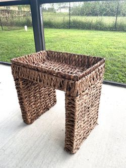 Planter table with tray - Rattan