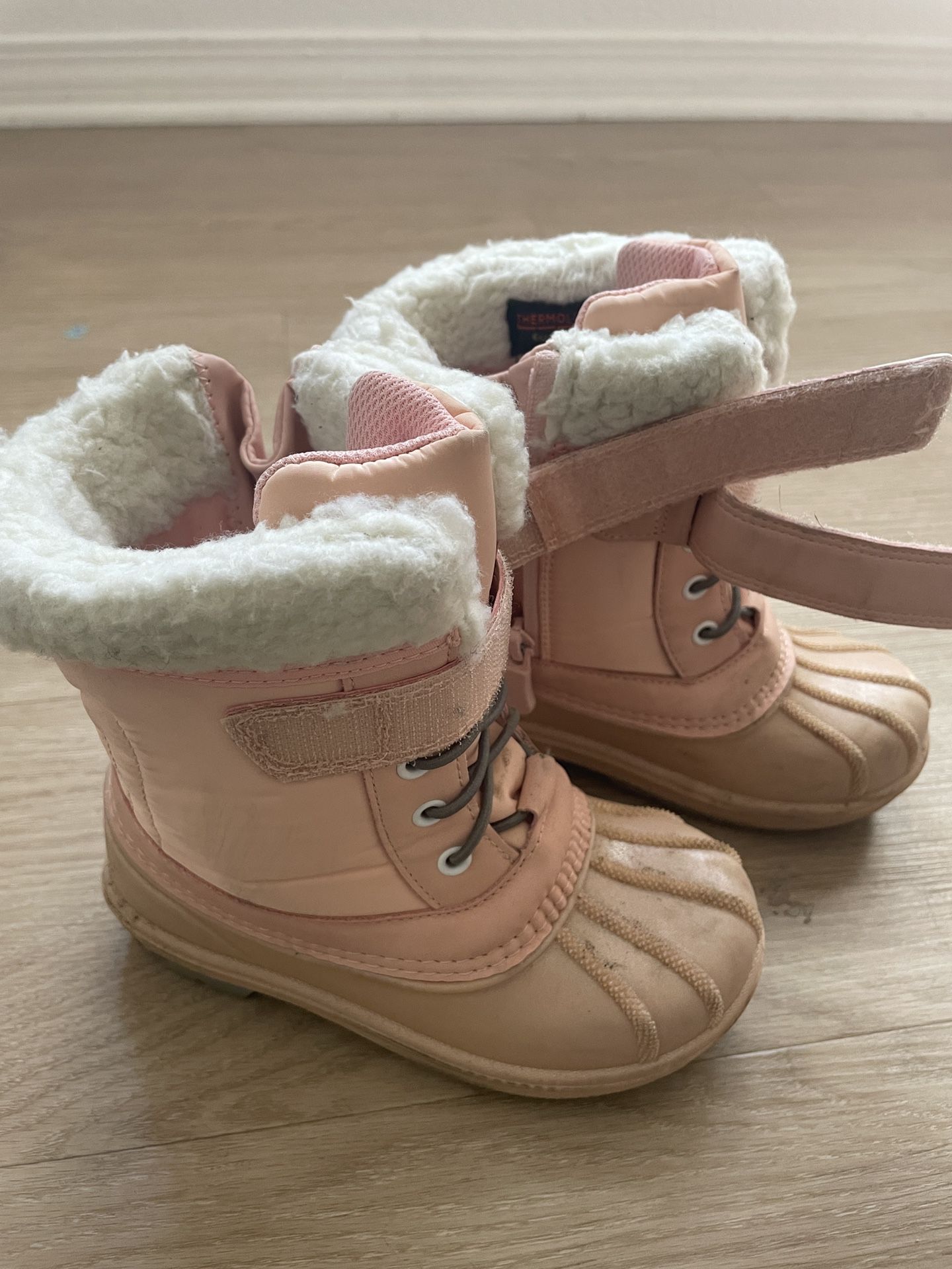 Winter Snow Boots - Girl/Kids - Size 10 - Pink