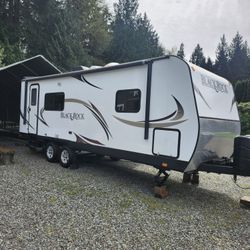 2015 Outdoors RV Black Rock