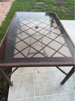 Outdoor table