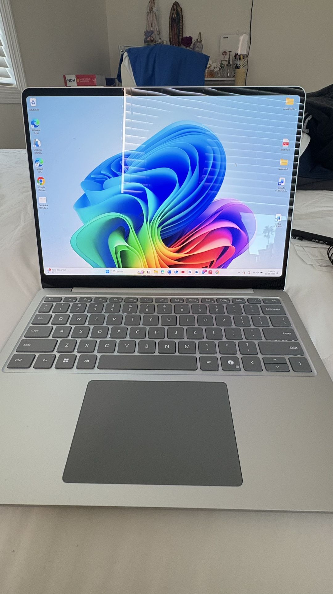 Microsoft Surface Laptop Copilot + PC