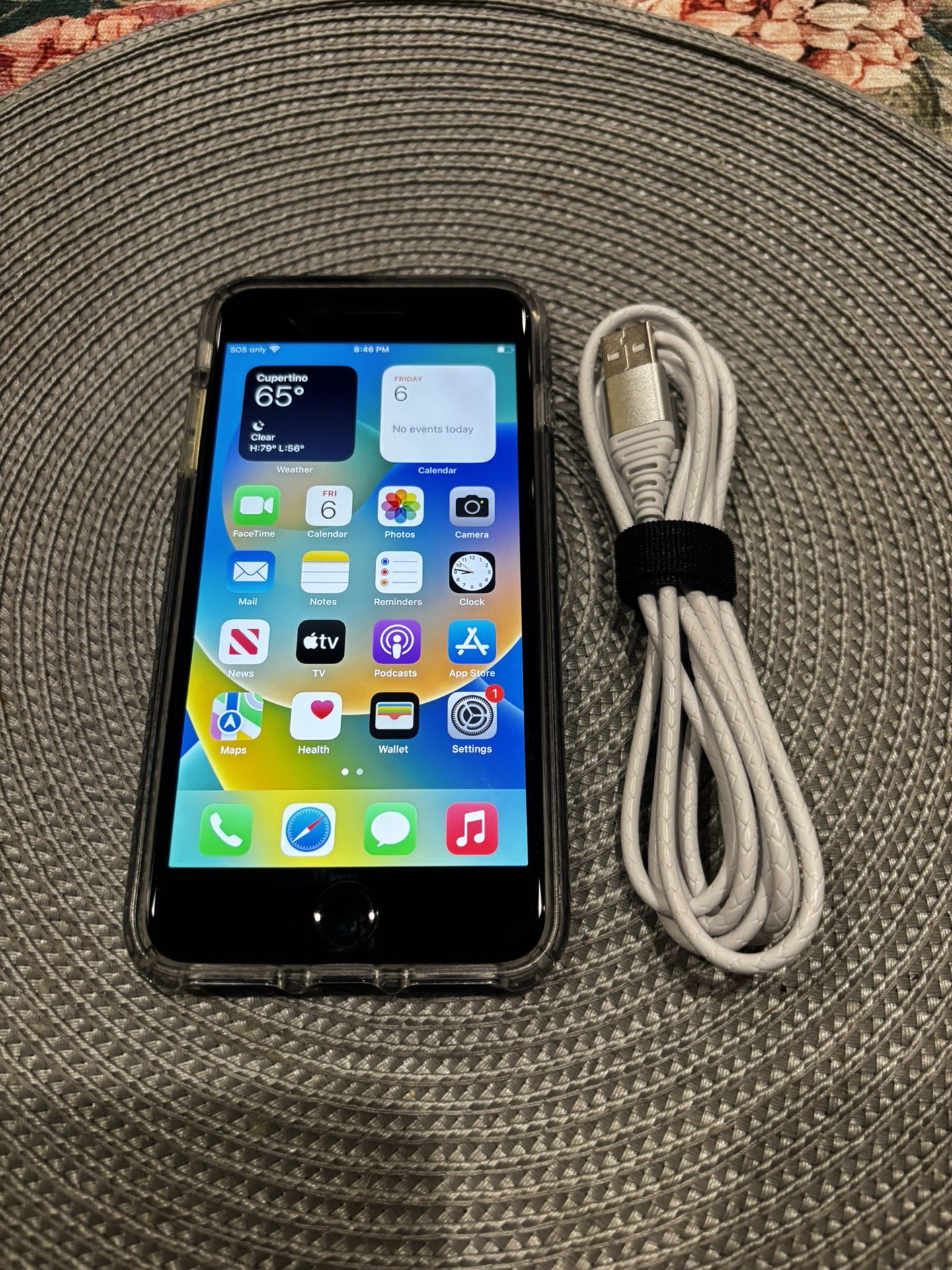 Unlocked iPhone 8 Plus Space Grey 64 GB