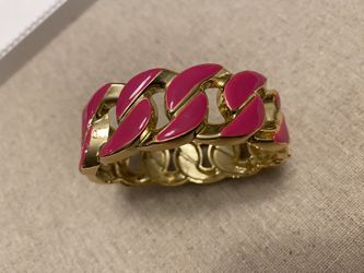 Barbiecore Hot pink enamel chain, motif cuff with hinge opening contemporary streetwear