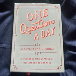 One question a Day 5 year Journal