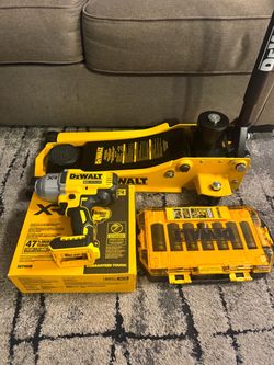 DEWALT 3-Ton Steel Hydraulic Floor Jack & Impact
