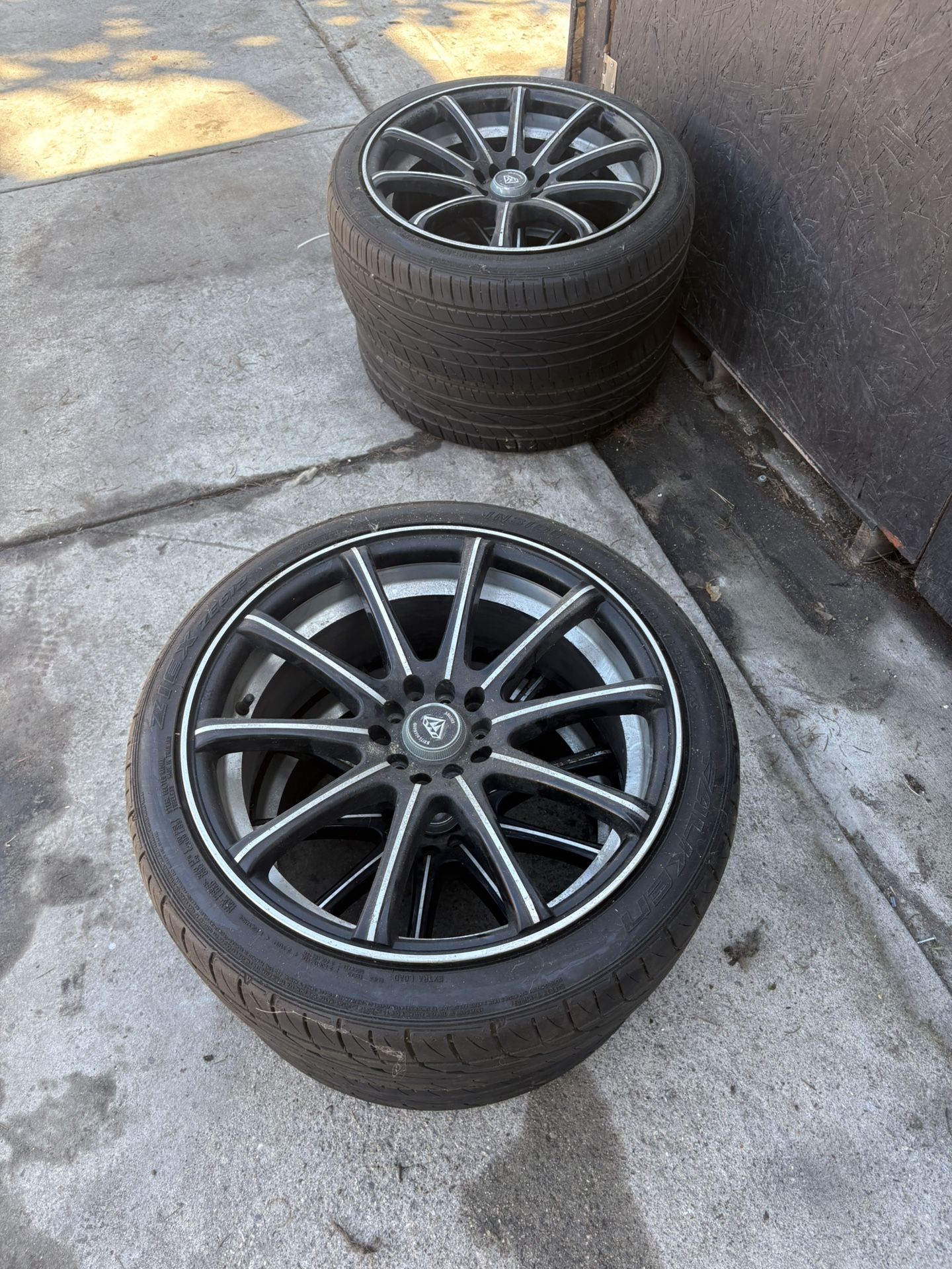 White Diamond Rims Set Of 4 With Tires for Sale in Huntington Park, CA ...