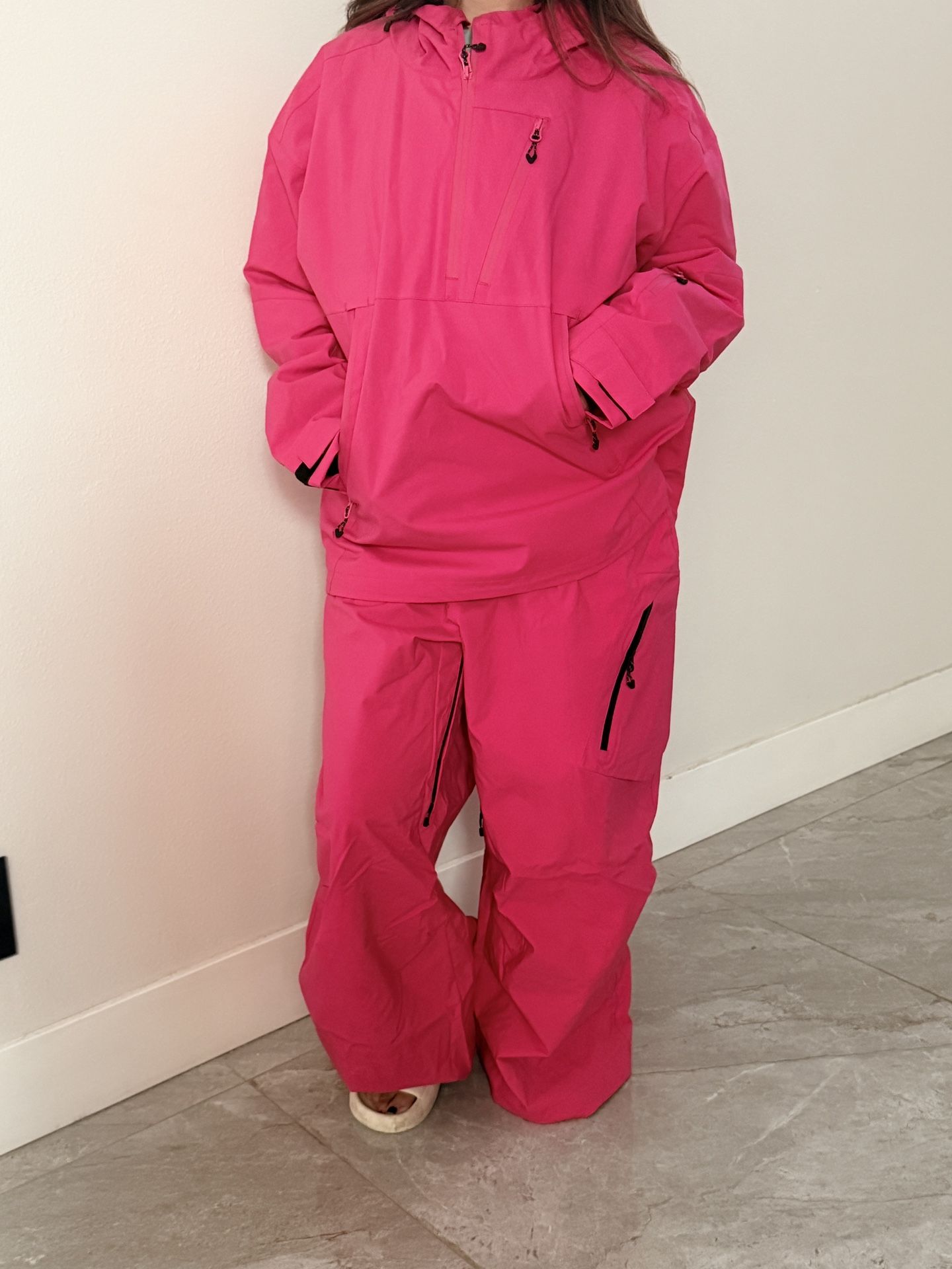 All New Women Snowsuit (Brand New With Tags Still On It)