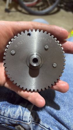 Metal Spur Gear with Center Hub