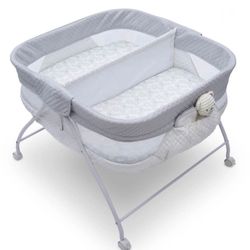 Twin EZ Fold Ultra Compact Double Bassinet, Aqua Geo, New in Box