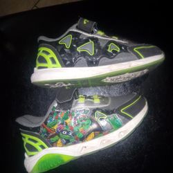 Kids Shoe Size 13 Turtle Ninja Have Light In Good Condition 