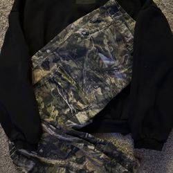Slighty used essentials sweatshirt and Mnml camo cargos