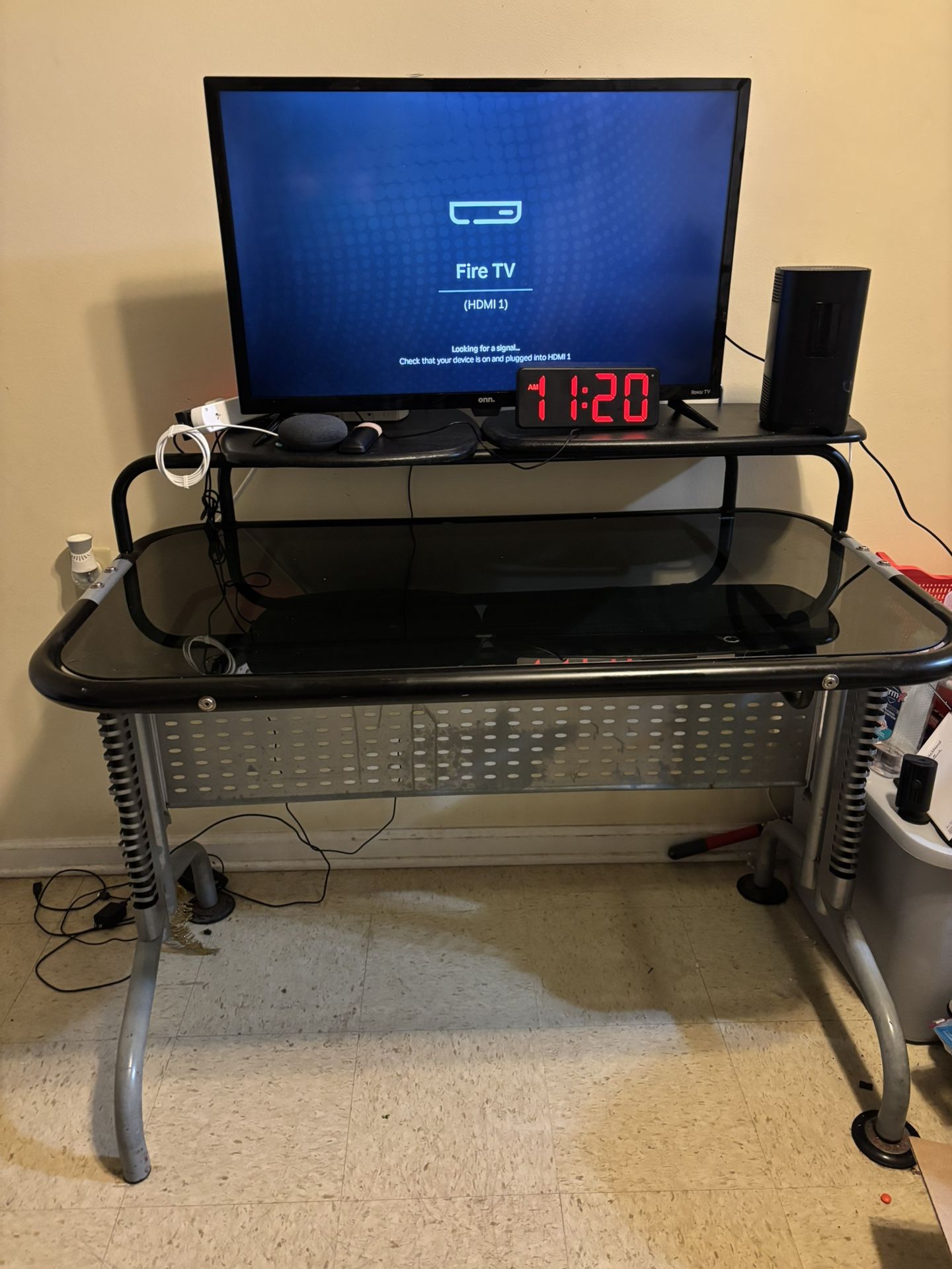 tv/computer stand i