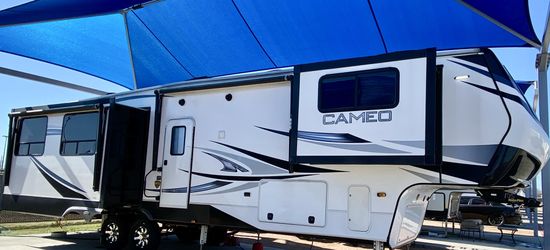 2021 Crossroads Cameo