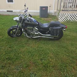 Honda  Magna 