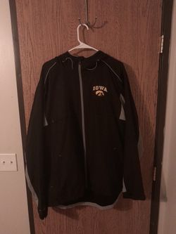 UNDER ARMOUR loose XL all Season Gear Like New 