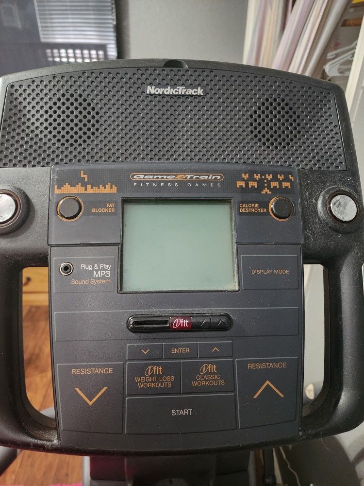 NordicTrack ASR 700 Elliptical