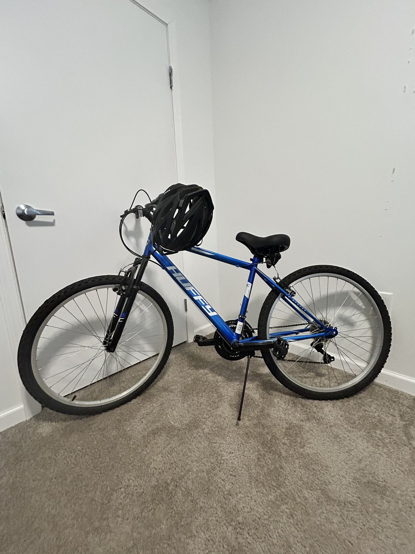 Blue Huffy Rock Creek Mountain Bike 