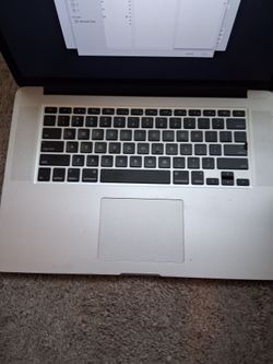 Apple MacBook