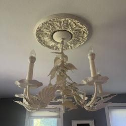 Design Classics white floral chandelier – UL listed – works great