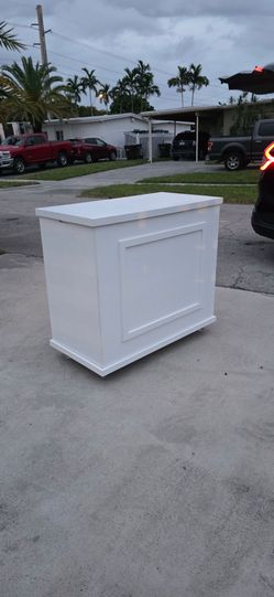 Bar cart