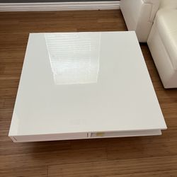 White Coffee Table With Drawer