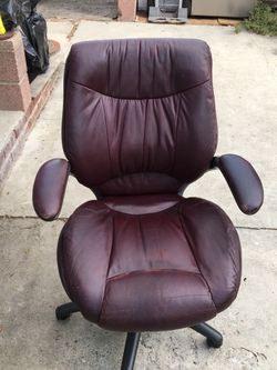 Vendo silla de oficina giratoria