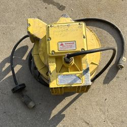 Aero-motive Spring Roll Up Electrical Extension Cord