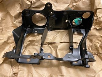 1984 Toyota Brake and Clutch Pedal Bracket