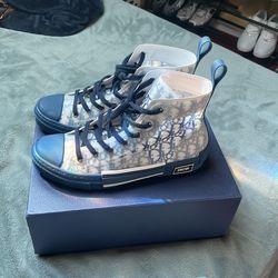 Dior B23 Size 44